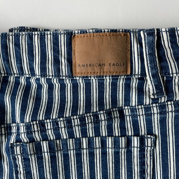 American Eagle Striped Shorts - Picture 4 of 5